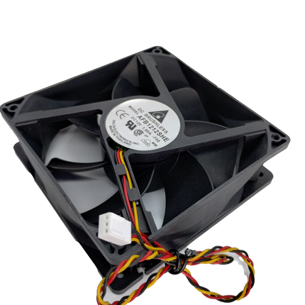 Delta AFB1212SHE-F00 Lüfter – 120 mm | 12 V DC | 3-Pin | High-Speed Industrie- server Lüfter
